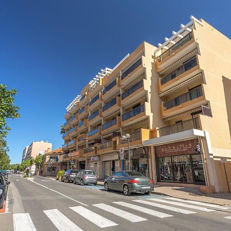 Apartment Saint James-13 By Interhome Le Lavandou Exterior photo